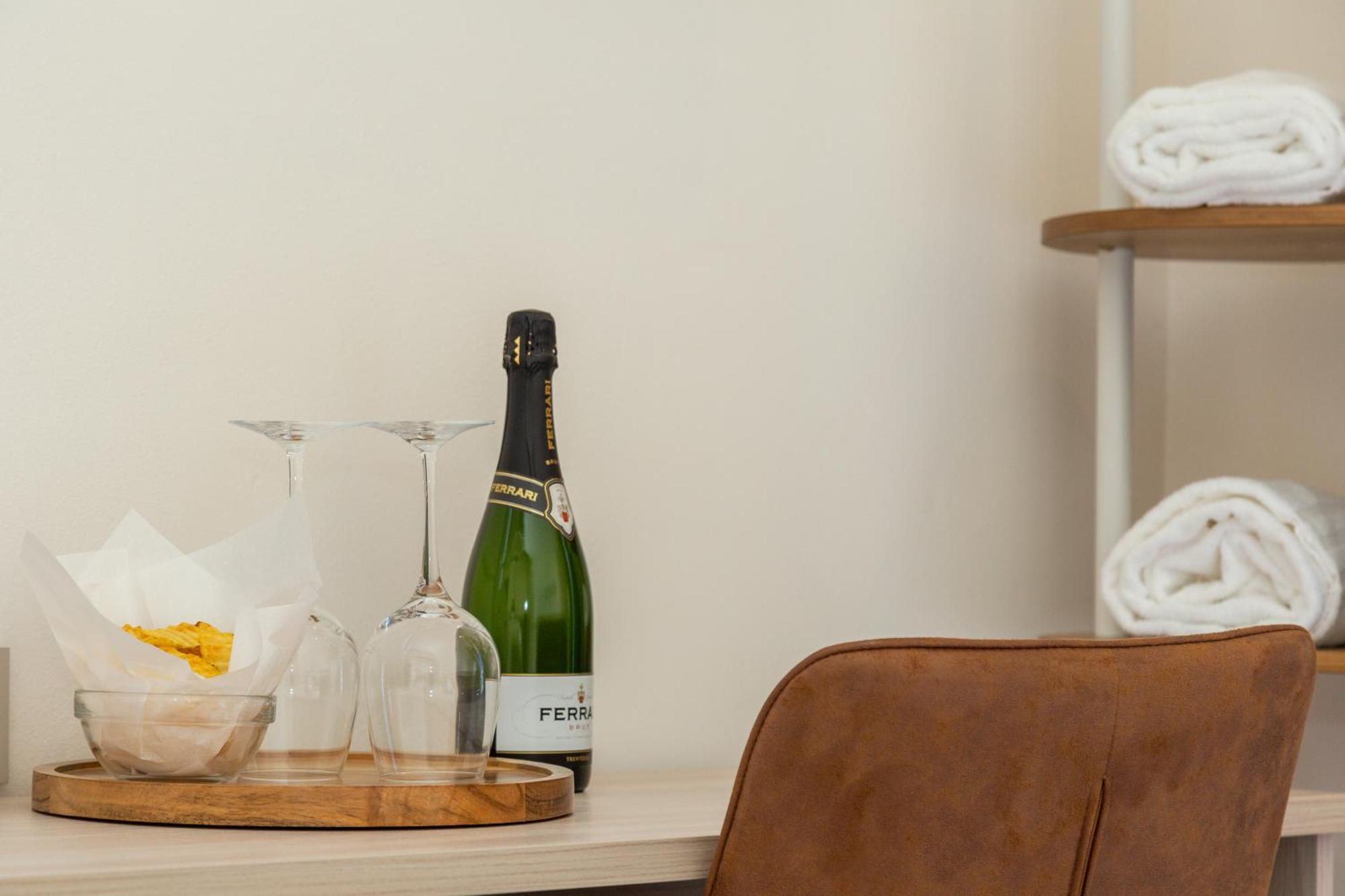 Ausentu Guest House 토르톨리 외부 사진