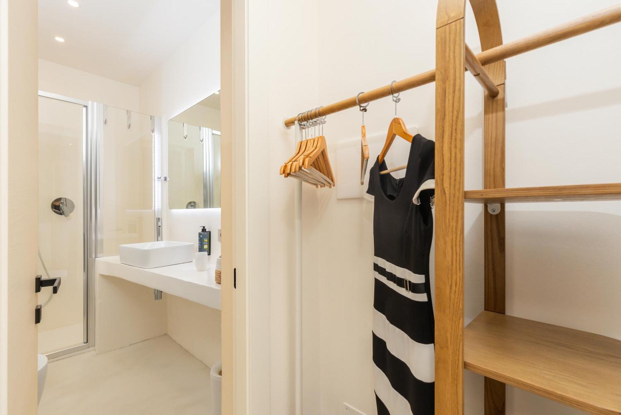 Ausentu Guest House 토르톨리 외부 사진