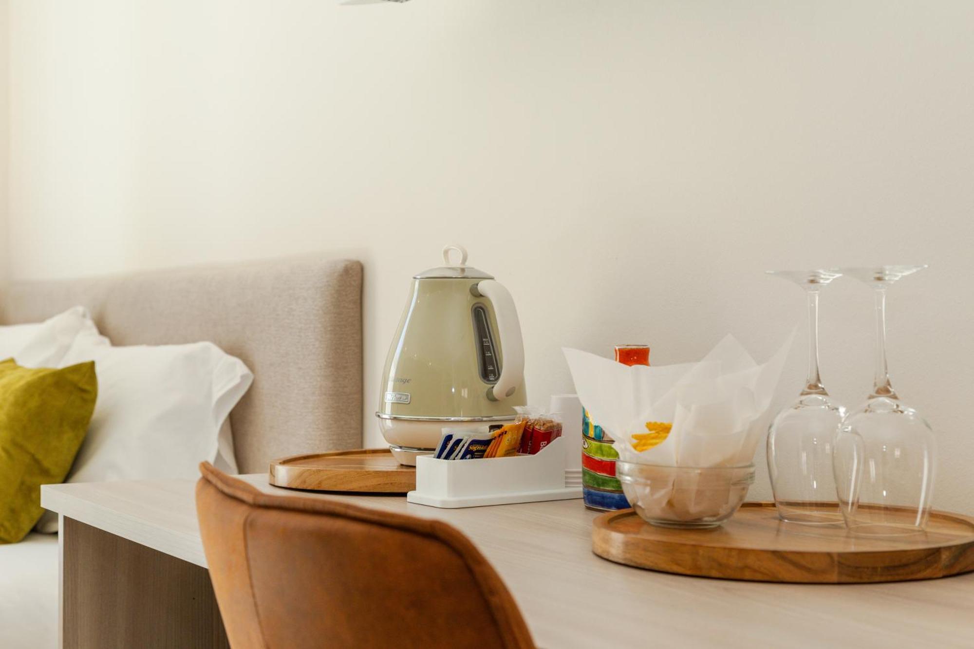Ausentu Guest House 토르톨리 외부 사진